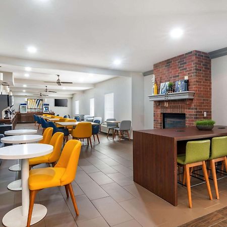 Comfort Inn & Suites St Louis - Честерфилд Экстерьер фото